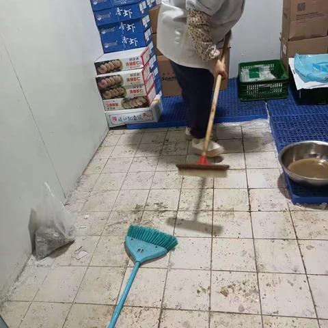 4月14日水产盘点清洁卫生图片