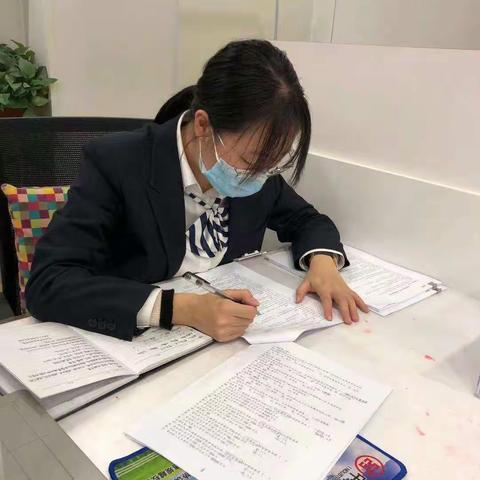 坚持为人民服务，成就不平凡人生——甘南羚城支行客服经理罗静