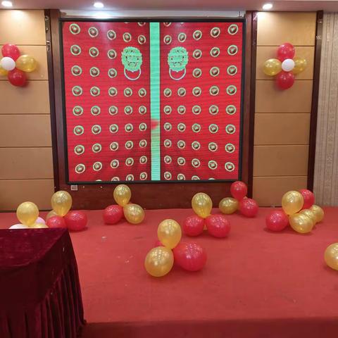 母亲80岁生日，祝:父亲母亲生日快乐！