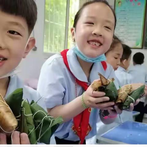 浓浓端午情 悠悠爱国心 ——驻马店市第三小学举行端午节系列活动