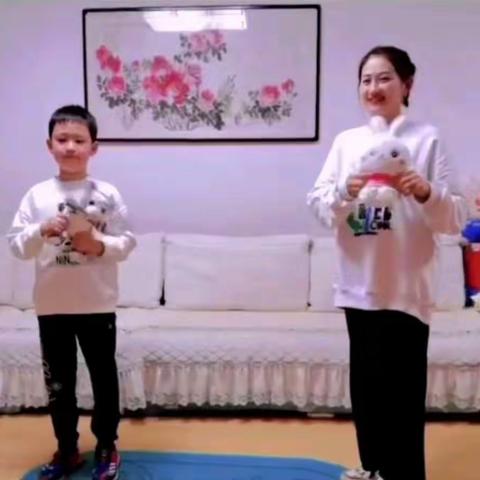 【体育游戏】亲子游戏《幸福传递》