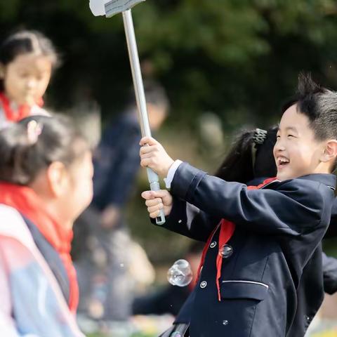 与春天握手 携快乐前行——新风实验小学教育集团西南校区二年级春季研学活动