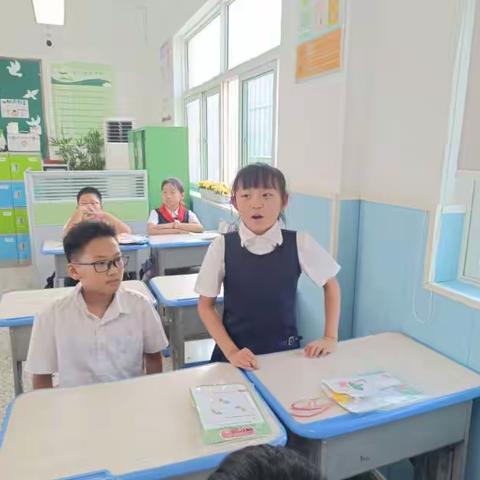 云兴小学四2班STEM主题课程《美妙的八音盒》剪影