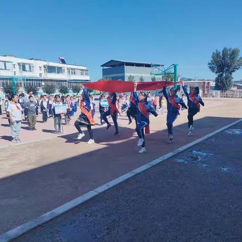 我们开学了，老师您好！———榆树林子镇东街小学一年级新生入学典礼、庆祝教师节活动