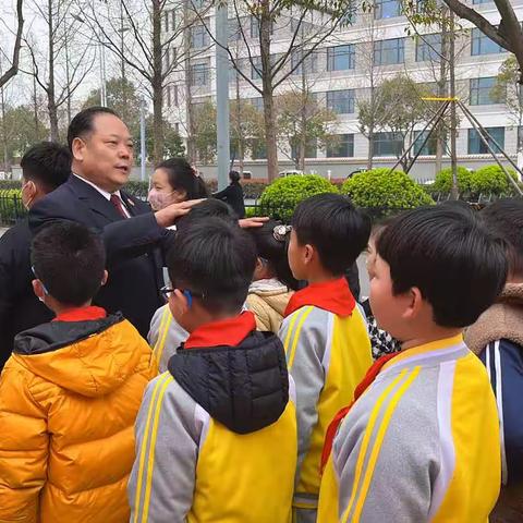 法治进校园，争做好队员——台儿庄区实验小学开展法治宣传教育活动