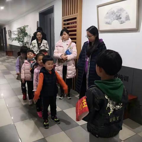 阳光心育八里组亲子共读会第169期