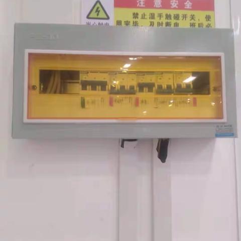 培训学院餐厅11.19日班前安全检查正常