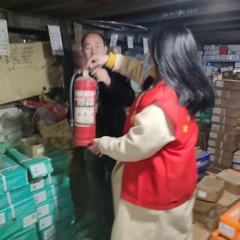 同晖社区开展安全生产“敲门提醒”行动