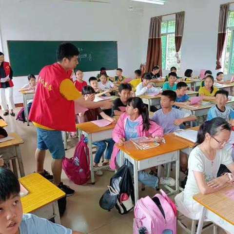 夏雨清新，善行暖心