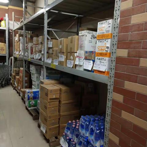 全球商品直销会员店常青店后场专项检查