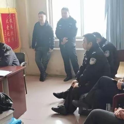 迅速召开所内会议，传达局内会议精神