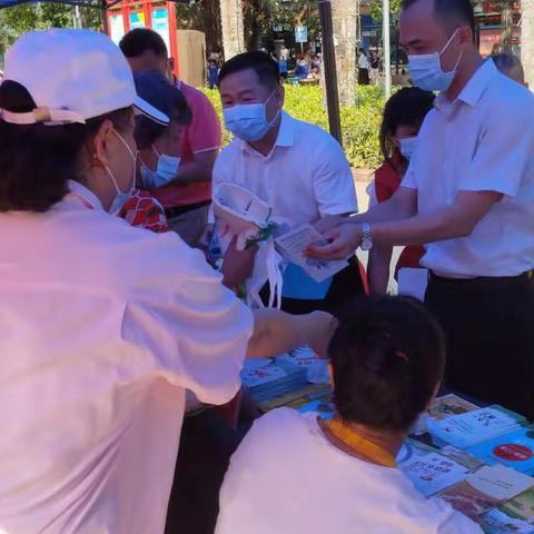 文昌市开展第15个“全国疟疾日”宣传健康教育志愿服务活动
