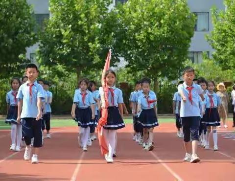 信仰的力量  ——临沂齐鲁园小学第十五周升旗仪式