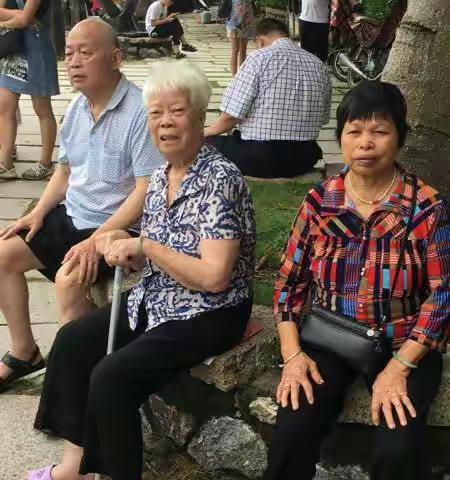 阳光之旅，亲情浓浓。