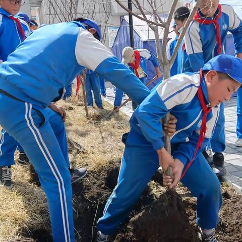 “双减”落地显特色 劳动教育为学生成长赋能