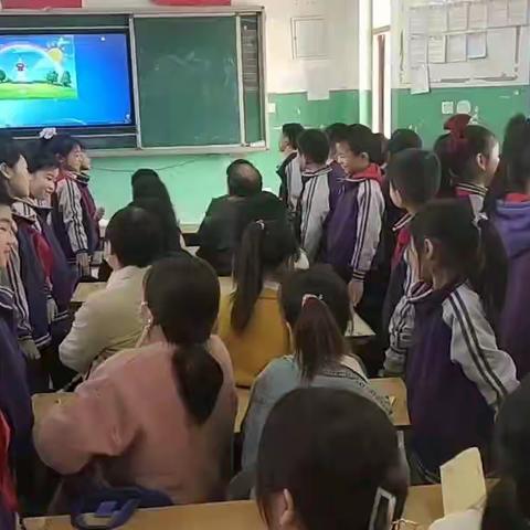 家校共育，静待花开——记前卓水小学二年级家长会