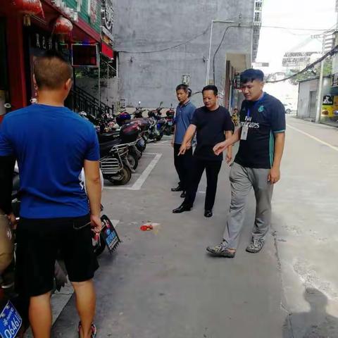 市林业局下属市林业行政执法支队深入挂点单位山高村巡查开展指导巩文工作