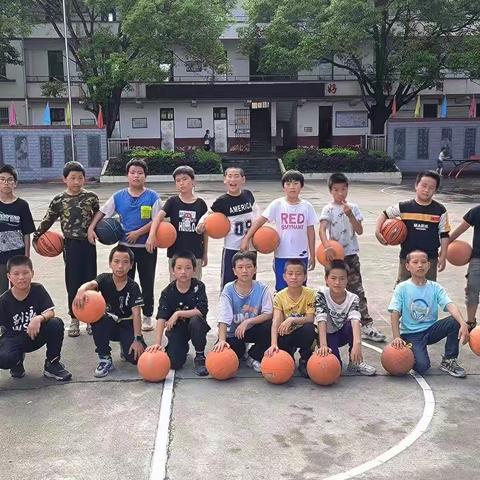 播阳镇志和小学篮球社团，因为热爱，所以篮球🏀。