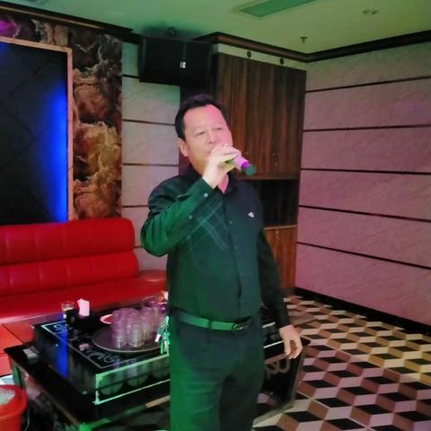 宏悦KTV我们大声唱