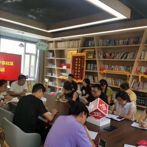 送健康送温暖，关爱社区在义诊