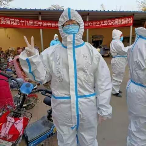 化学与化工学院学子在行动