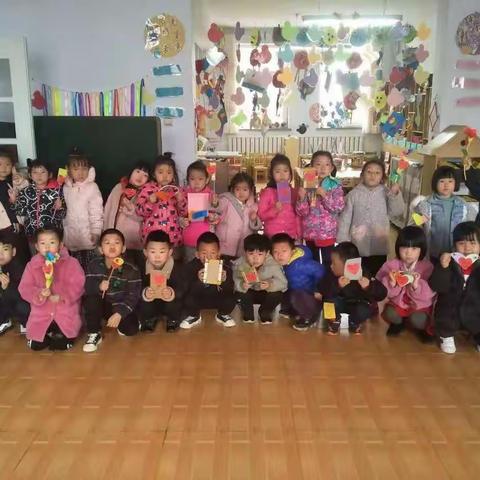 感恩母亲，拥抱亲情——草莓一班三八妇女节主题活动