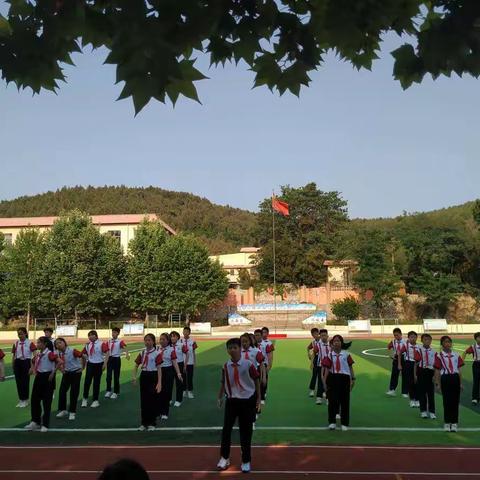 喜迎党的二十大  学生会操展风采——鲁化厂区学校会操比赛