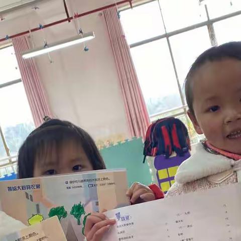 开心第一周，新学期如约而至，告别了假期，宝贝们终于回到了盼望已久的幼儿园，又开始了幼儿园的集体生活！