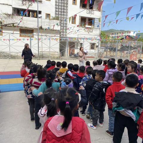 板榄镇中心幼儿园第六周快乐时光！