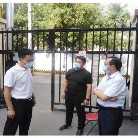 市农机中心组织党员干部下沉一线助力社区疫情防控