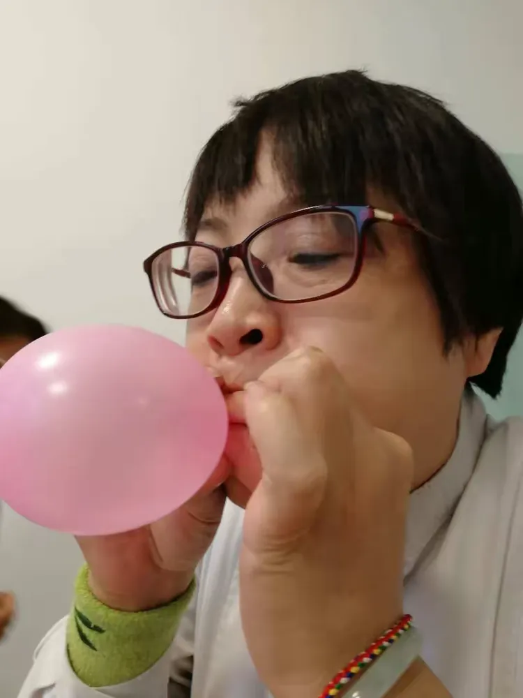 看看人工吹气球哪家强