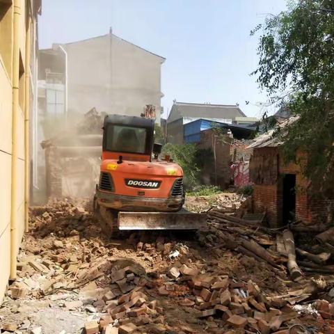 做好空心村治理，助力村街风貌更新