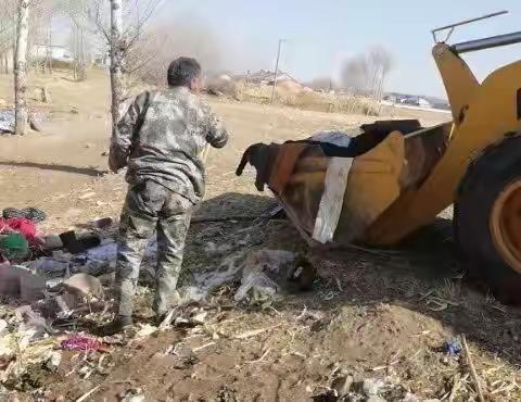 青山村扎实开展环境卫生整治工作