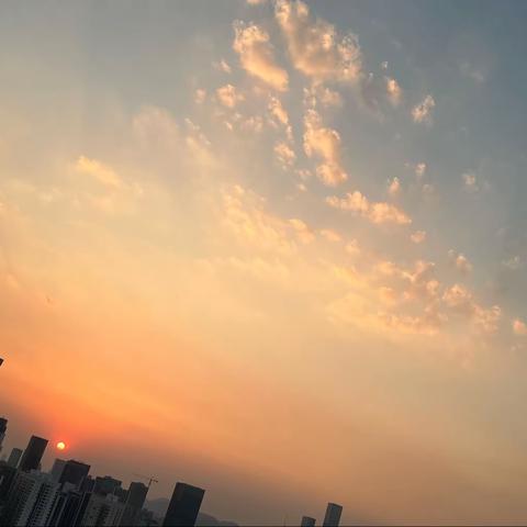 城市的夕阳也很烂漫