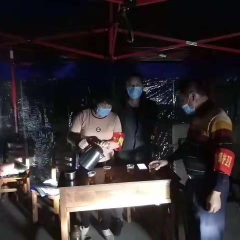 姜茶暖人心，杯杯现温情，秀英区为寒日战“疫”增添一抹暖意
