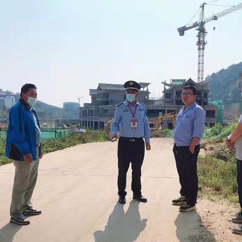 琼中黎族苗族自治县住房和城乡建设局联合县生态环境局、县综合执法局开展在建项目扬尘检查（副本）