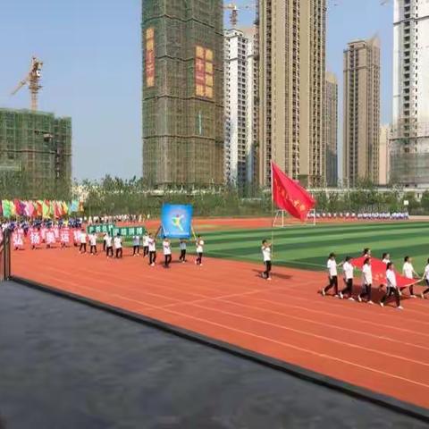 热烈祝贺九江县一中第三十五届秋季运动会暨第五届体育艺术节胜利开幕