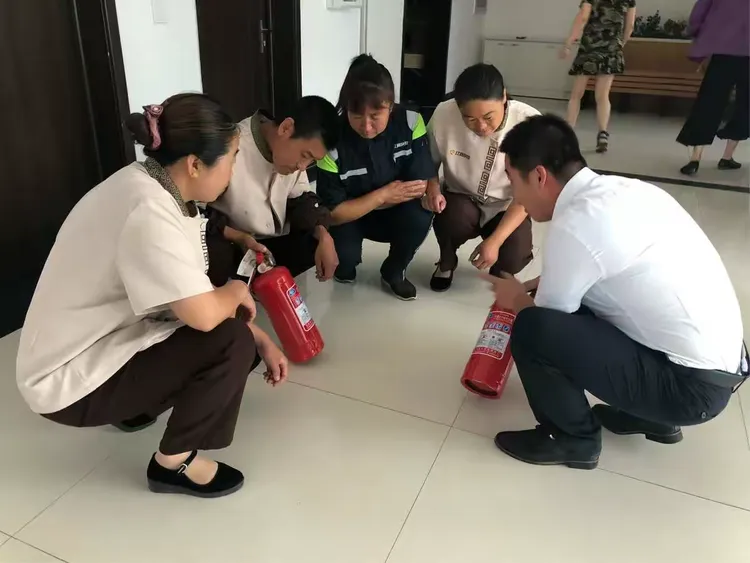 药王庙服务区2018年安全生产月微信宣传专栏