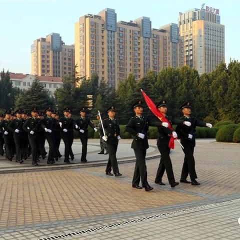 致敬祖国！ 德润学校2016级3中队参加80集团军首长机关升国旗仪式