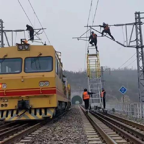 奋战集中修，安泽供电在行动