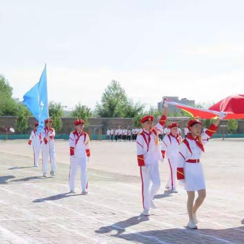 【党建引领】“童心颂党恩 歌声唱未来”——大板铁路小学喜迎二十大庆“六一”主题活动