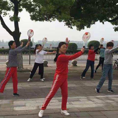柔力球舞起来