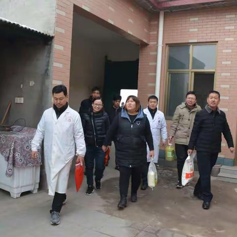 小吕寨镇后大吕村、巨鹿县卫健局驻村工作队和小吕寨卫生院开展迎新春敬老爱老慰问活动