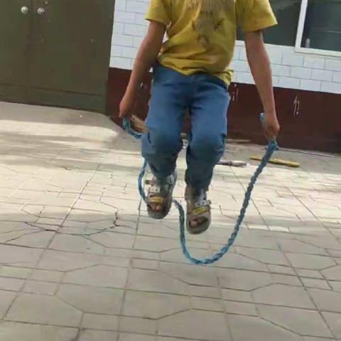 坚持运动，增强免疫力