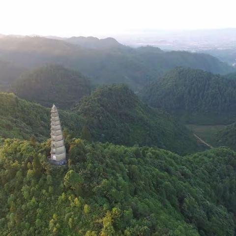 翻过文笔塔看看山那边的风景 第一书记带你探秘莲花