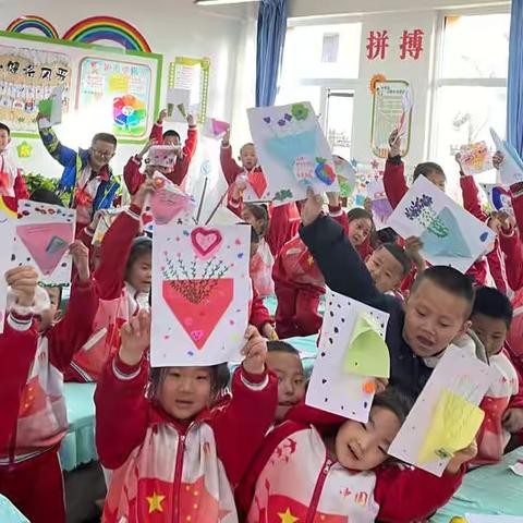 “三月花开季  感恩女神节”—神木市第十二小学二年级四班“三八”节活动纪实