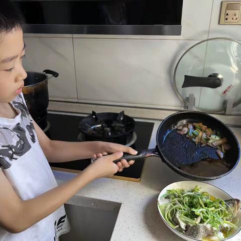 清蒸鲈鱼