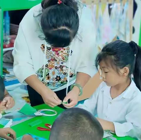 ［班级动态］双江县花蕊幼儿园大一班手工活动——《松鹤延年》