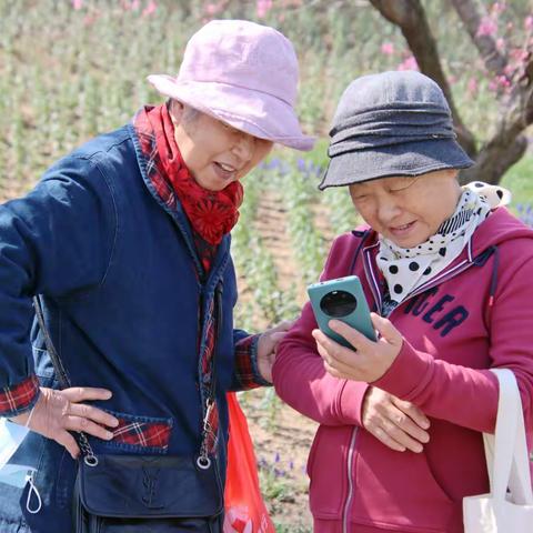 走进浪漫之都 五一游园