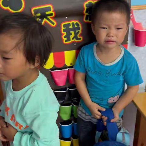 棕坪乡中心幼儿园-小班九月份主题教育《爱上幼儿园》课程分享